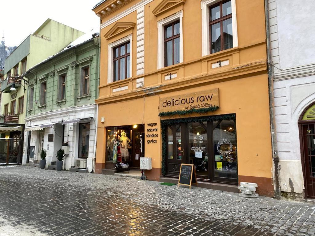 Aristocrat Vintage Apartment Брашов Екстер'єр фото